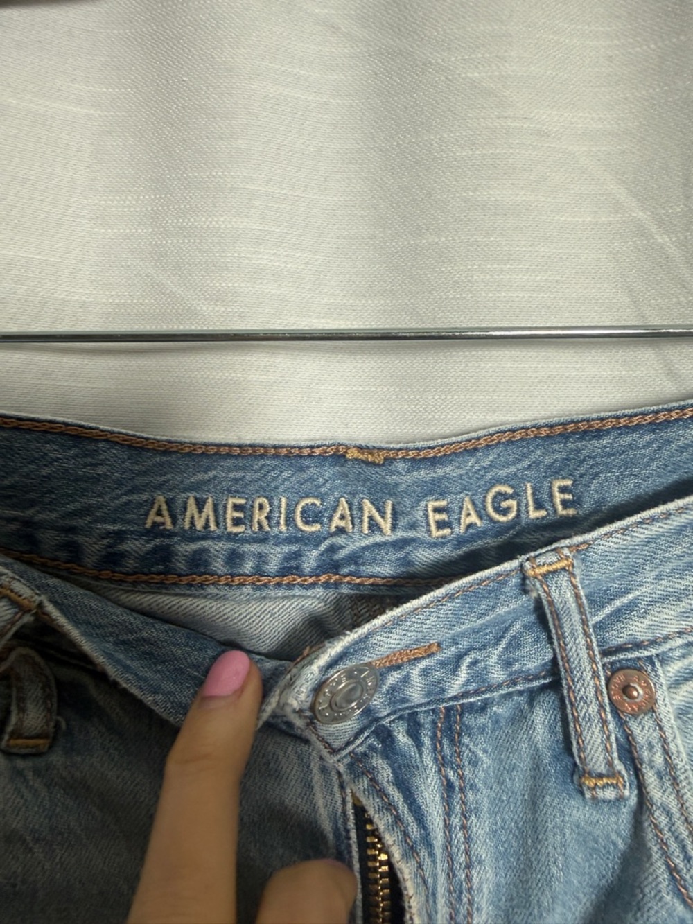 American Eagle Distressed Denim Shorts Light Wash Frayed Hem | Size 4 - Picture 9 of 14